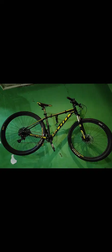 Sepeda Scott scale 980 29