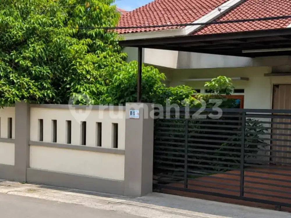Rumah Asri, Nyaman, Hook, SHM, Lt:266m², Tanah Sareal, Kota Bogor