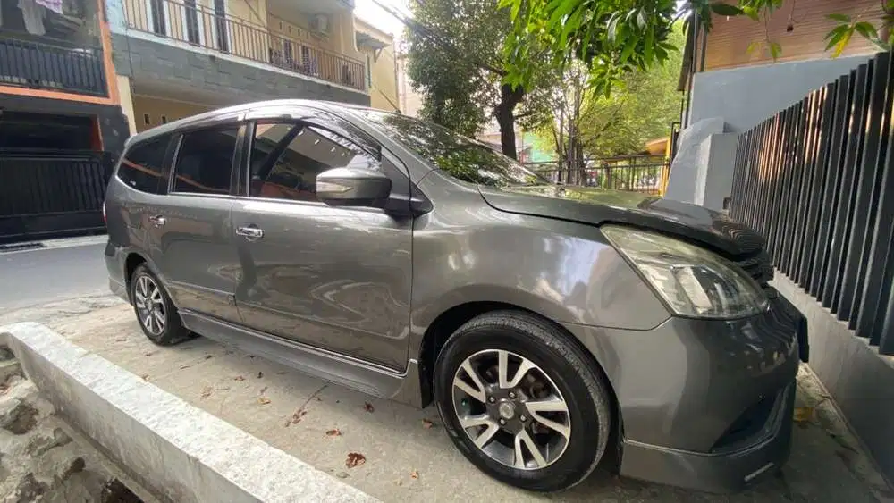 Nissan Grand livina 2018 Bensin