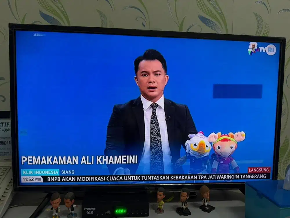 TV Panasonic 21 inch Bonus STB dan Mi Stick
