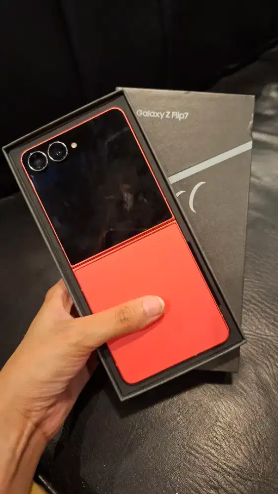 Samsung galaxy Z flip 7 12/256