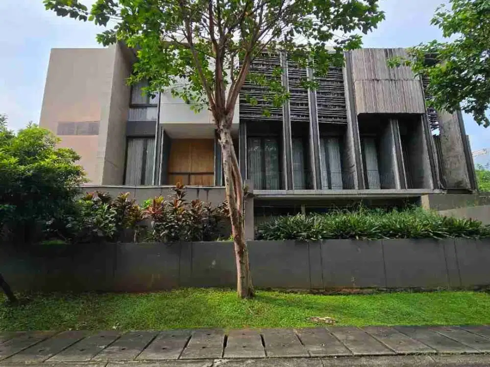 Rumah Garden House PIK LT 453 hoek 4+1 BR 2.5 lantai