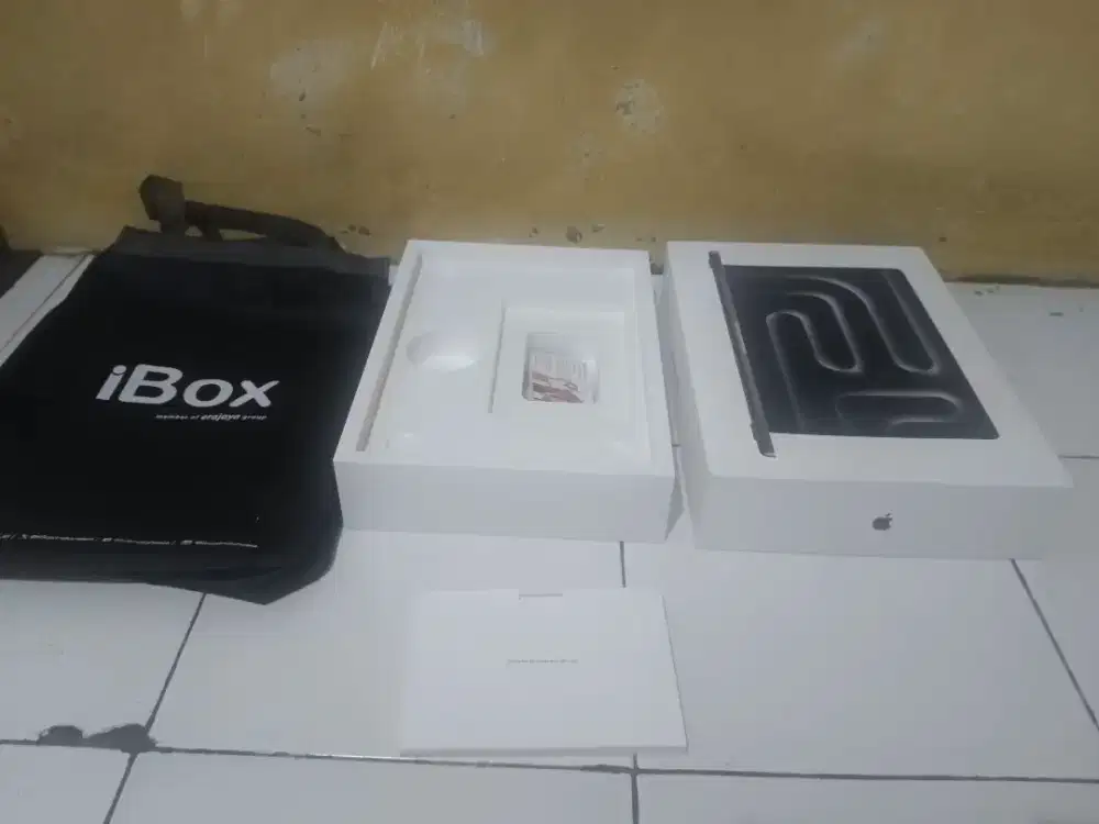 MacBook pro  (  dus only  )