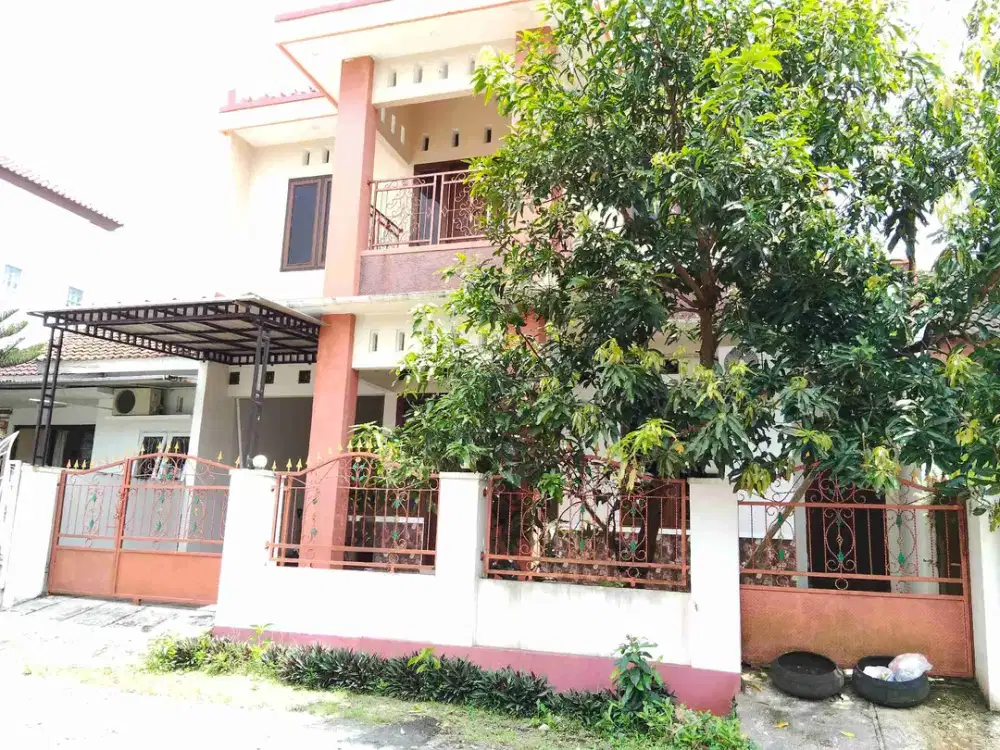 Rumah mewah 2 lantai perum dekat kampus Unsoed, Gor Purwokerto