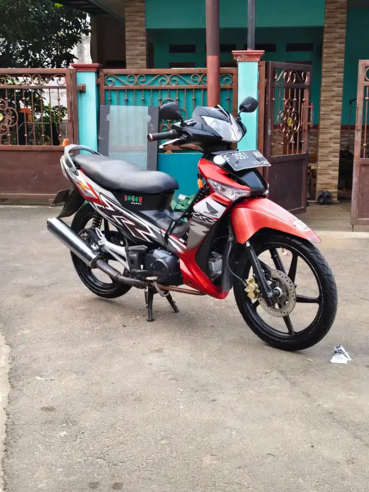 Supra X 125 2011 karburator