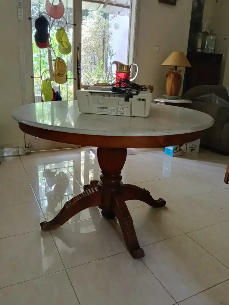 Meja bulat marmer kayu jati
