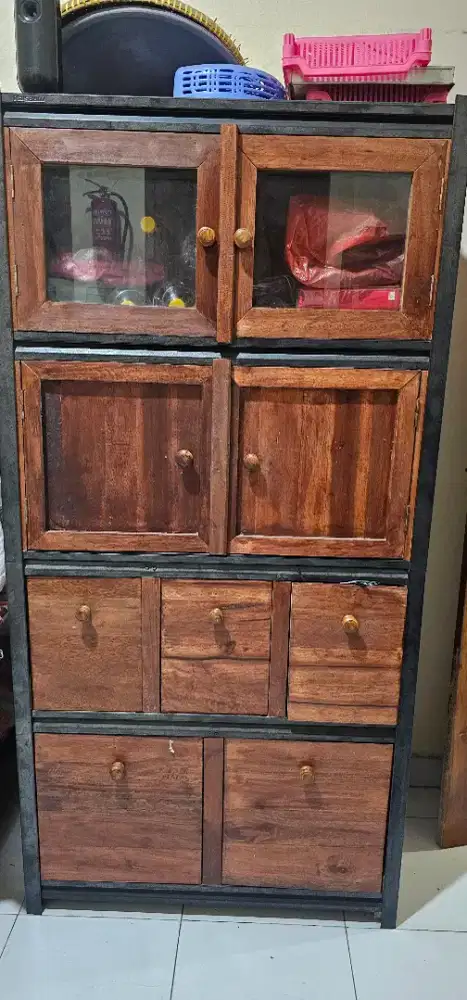 Lemari besi + kayu
