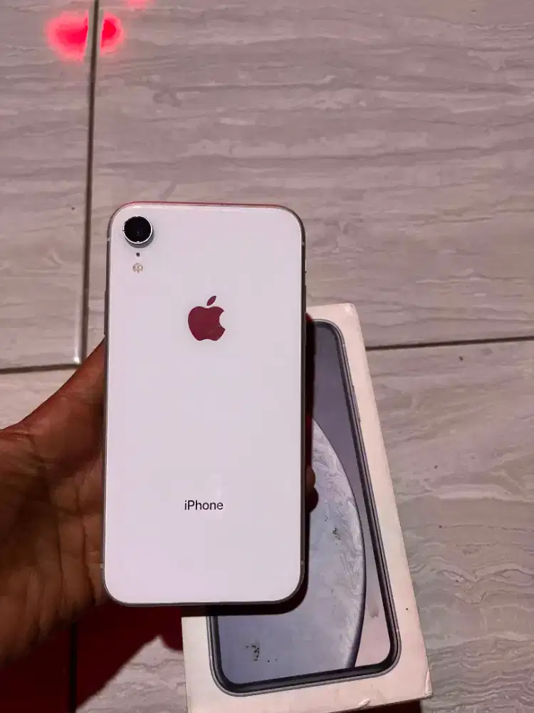 iPhone xr 64 gb inter