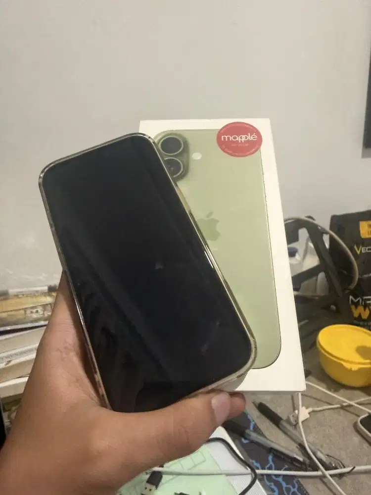 WTS IPHONE 17 SAGE BASIC 256Gb Ibox