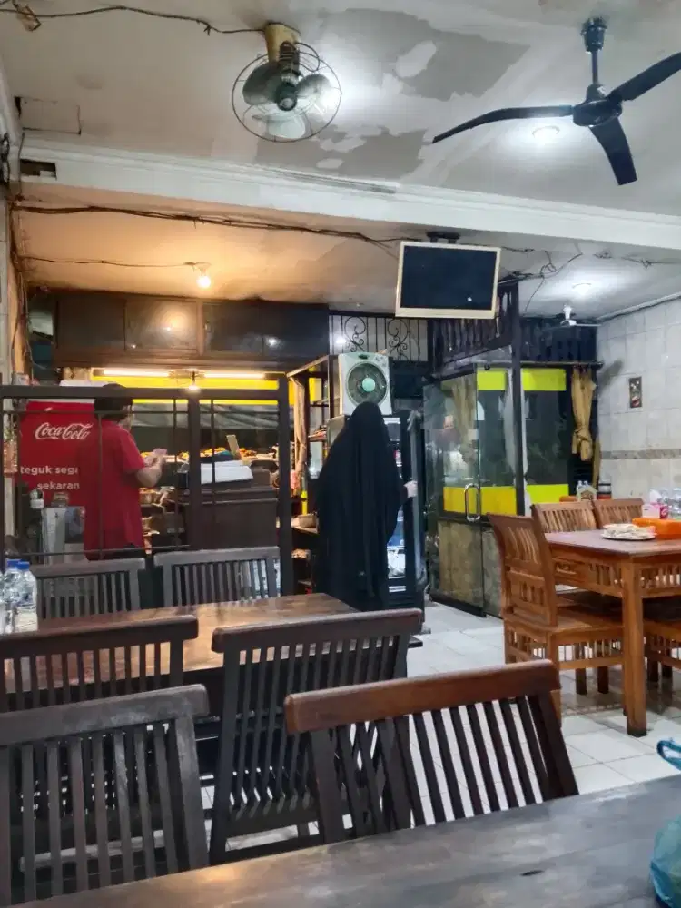 Cari karyawan warung padang