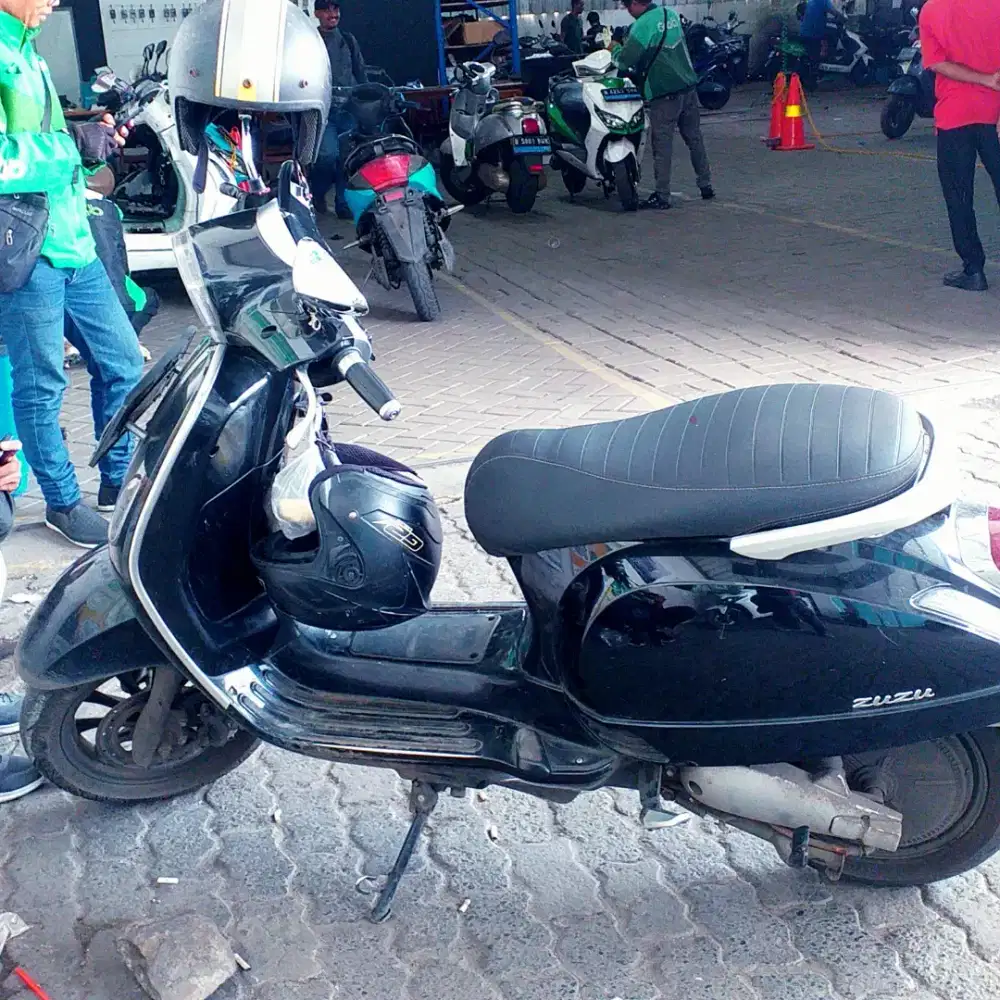 Smooth zuzu hitam 72volt