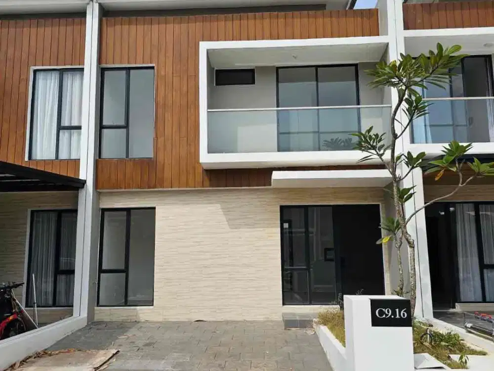 DIJUAL RUMAH MURAH LAVISH HILLS 2 LANTAI CANTIK KOSONGAN