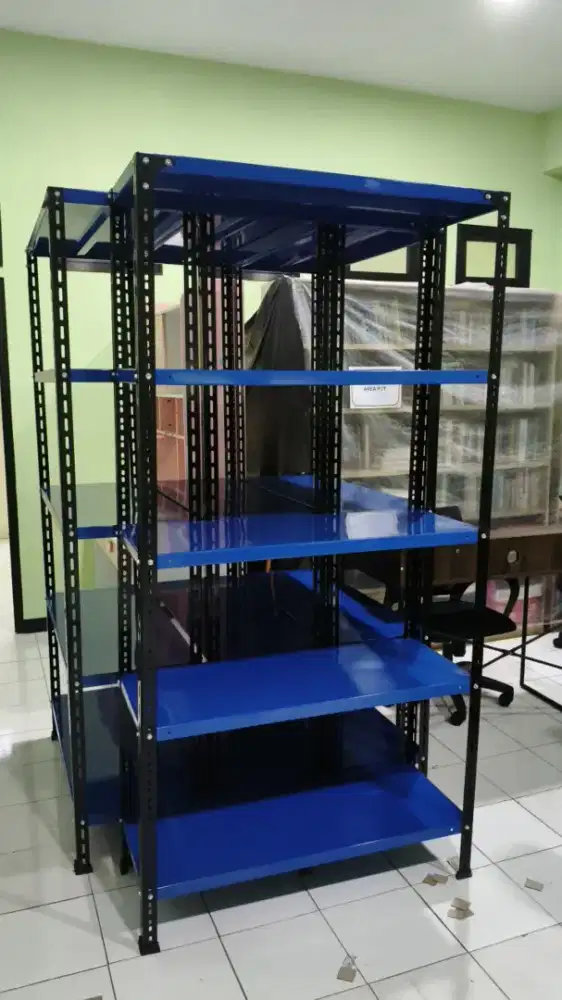 Rak besi siku ramping