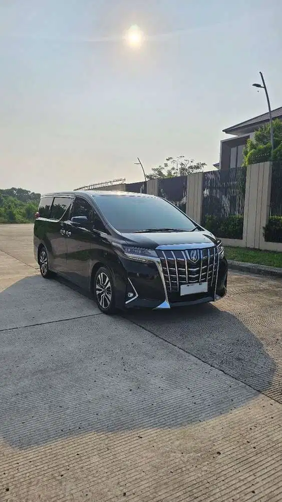 Toyota Alphard 2022 Bensin
