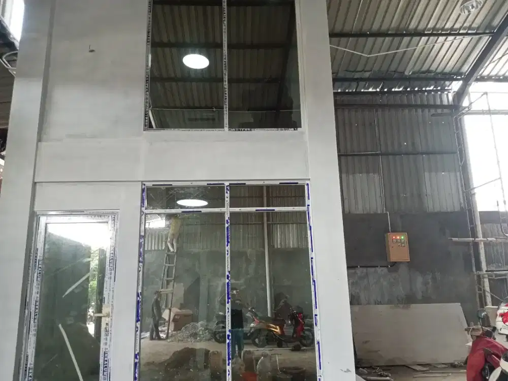 Kaca film mobil dan gedung