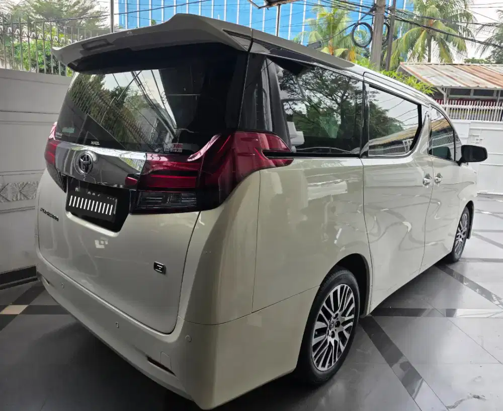 Alphard 2.5 G 2017 nik reg16 km.59rb an asli record Toyota