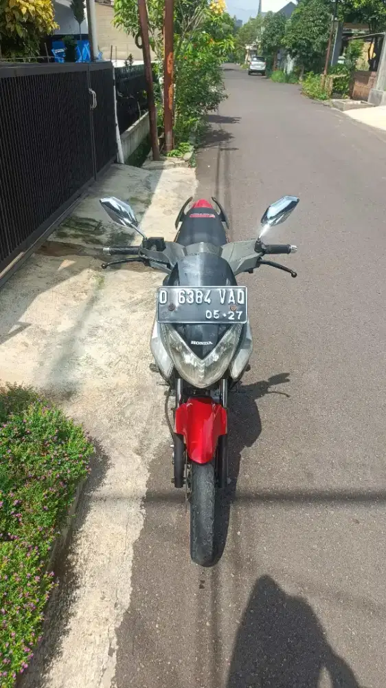 Jual Cepat Honda CS 1 Tahun 2011 Mulus