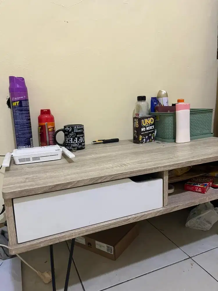 Meja tv lucu dan bagus