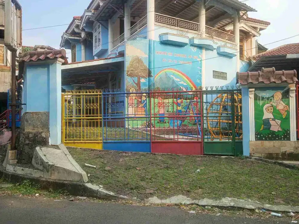 Dijual rumah luas di pinggir jln area  di VBI area komersil