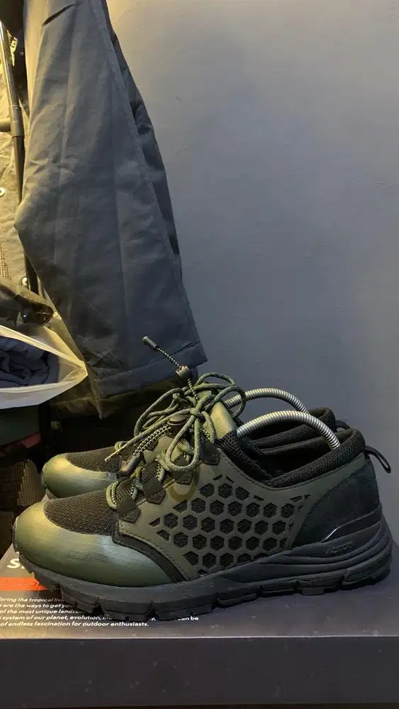 eiger sepatu outdoor gunung tracking trail running