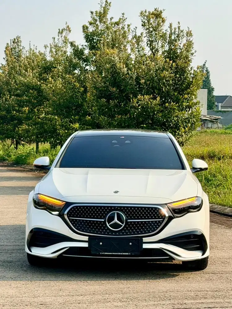 Mercedes Benz E300 AMG 2024 km 1200