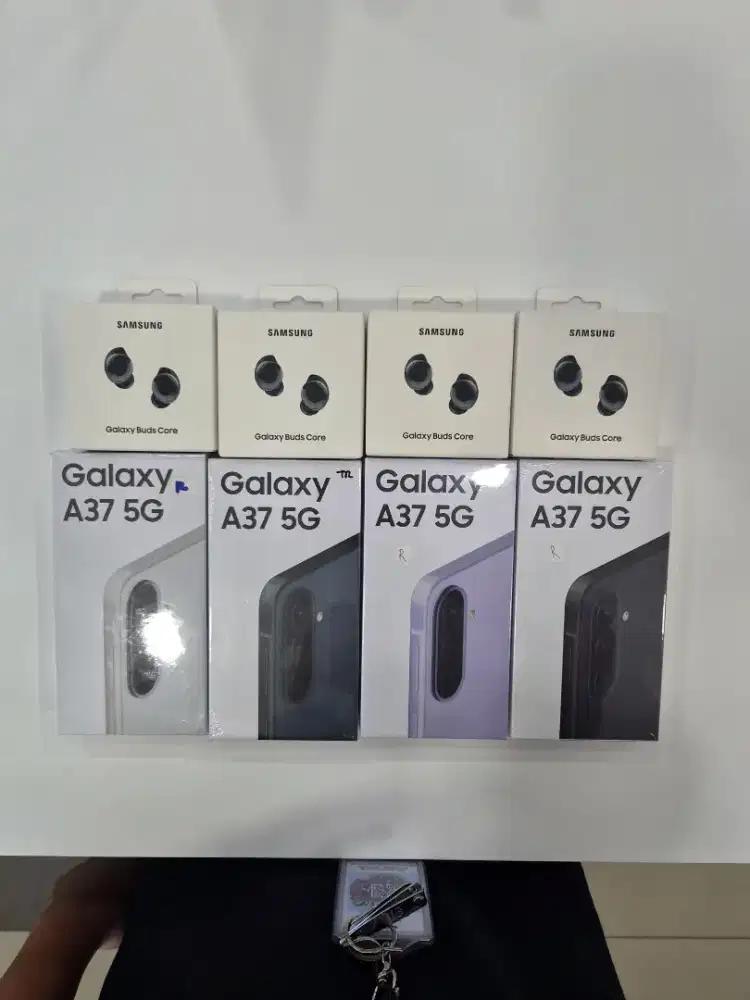 Samsung agalaxy A37 5G + Buds Core