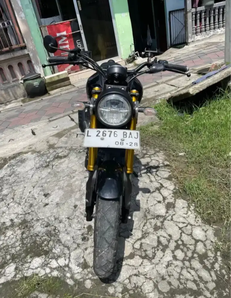 Yamaha XSR Tahun 2023