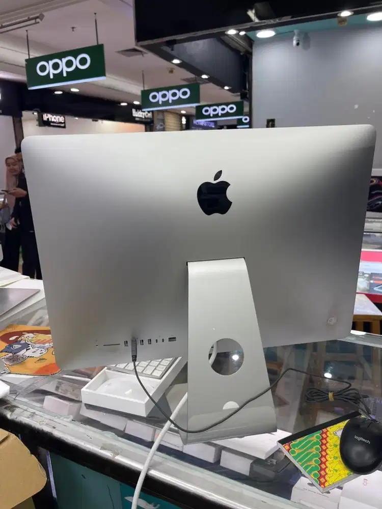 IMAC 2017 21.5 ram 8/256GB intel core i5 2.3ghz bekas