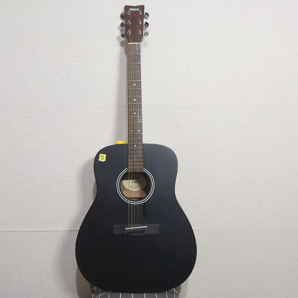 Gitar Akustik Yamaha F400 Original