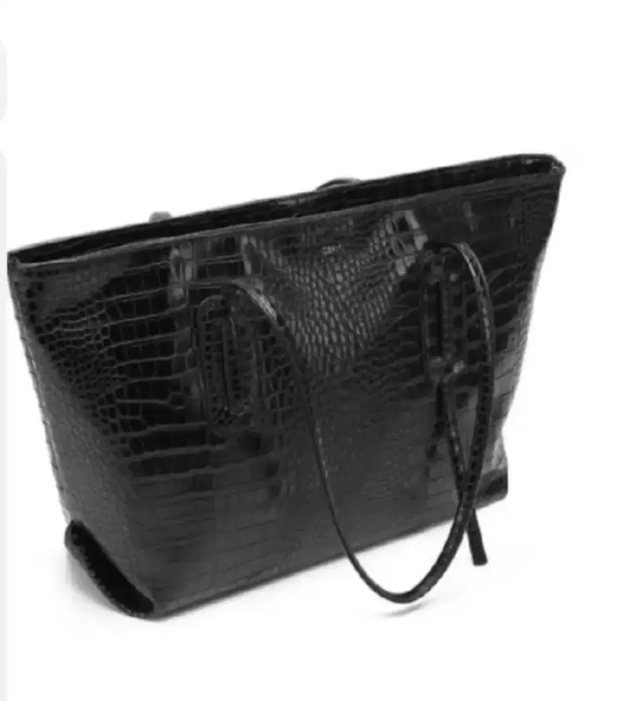Tas merk CEKA Hitam Ukuran besar