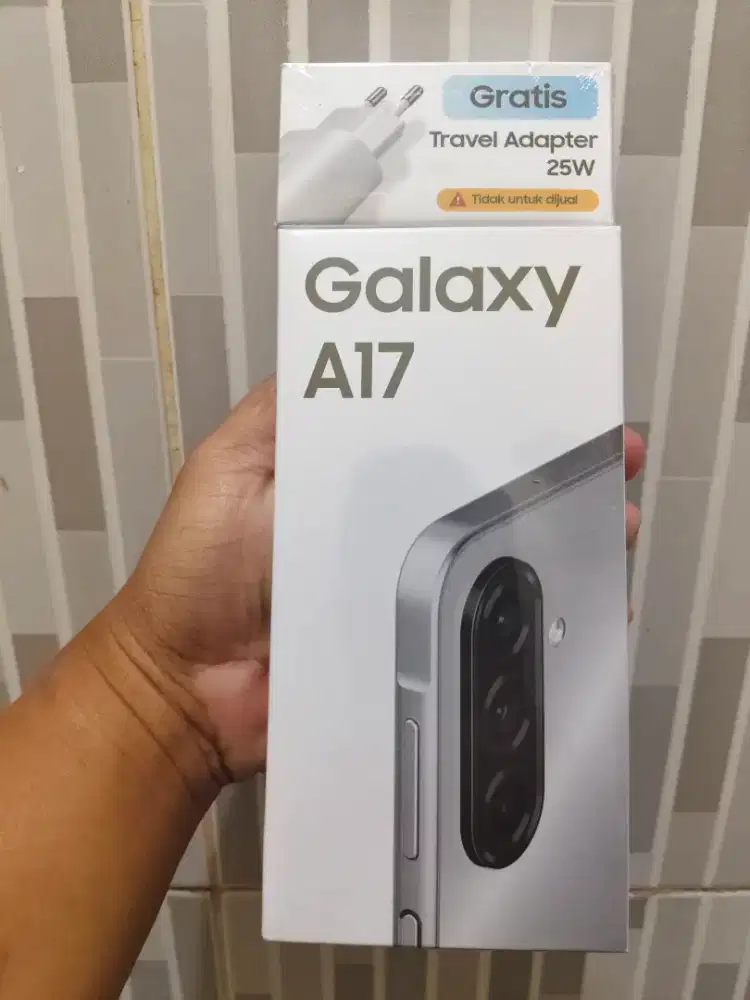 Samsung A17 LTE 8/256 Gray