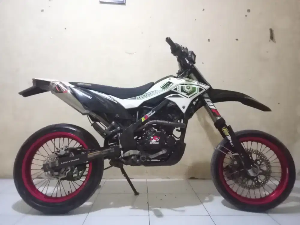 Kawasaki D-Tracker 2017