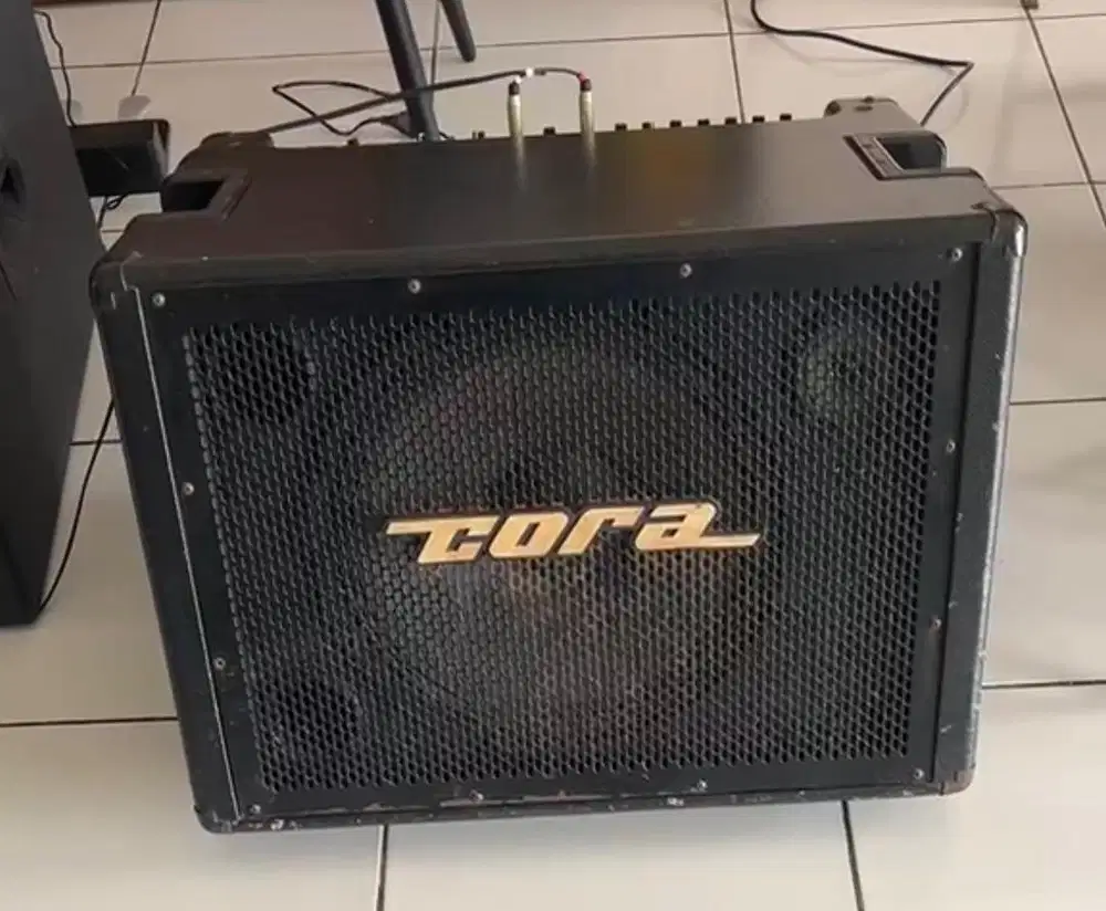 JUAL CEPAT-Speaker Keyboard Cora Multifungsi - Kondisi Normal