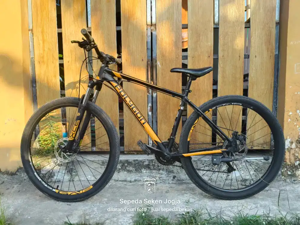 Sepeda Gunung MTB Polygon Cascade 2 UK 27,5 Normal