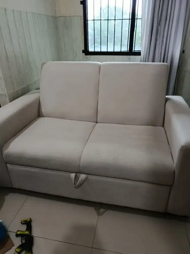 Jual cepat sofabed 2 seater
