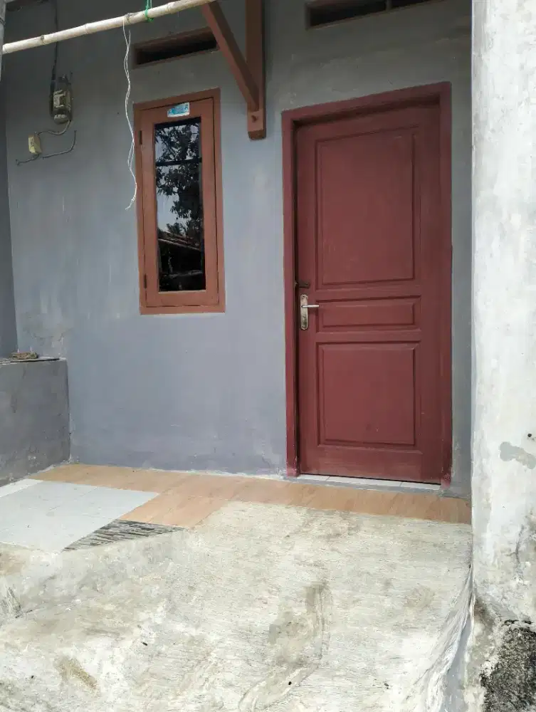 DISEWAKAN KONTRAKAN KOSONG TIGA PETAK
