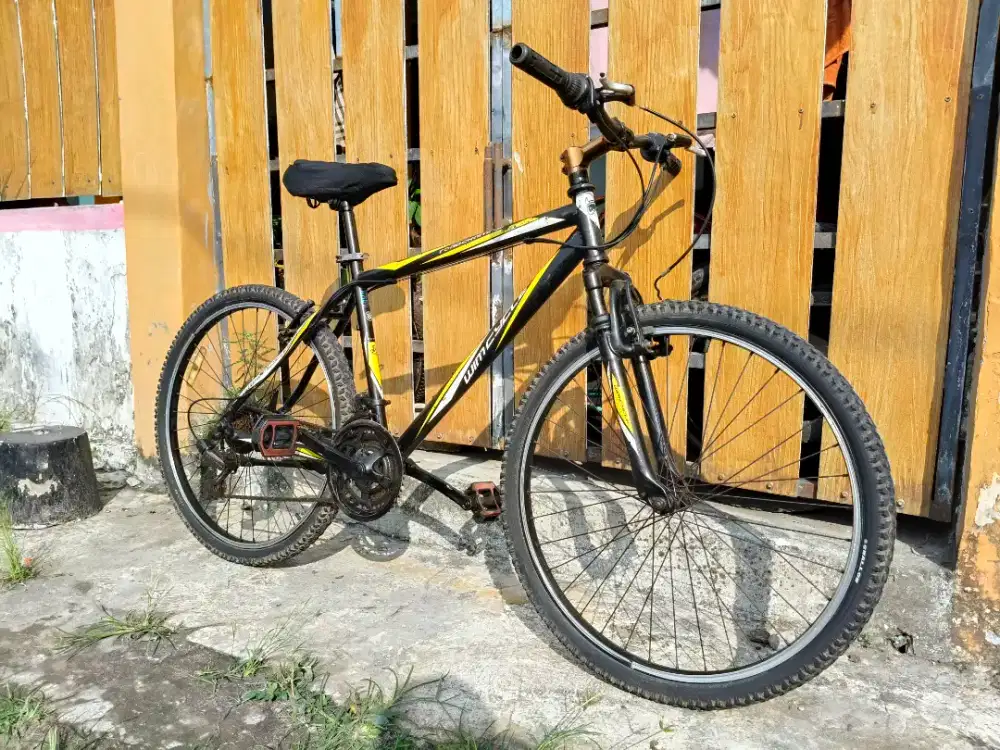 Sepeda Gunung MTB Wim Cycle Road Champ S Hitam UK 26 Normal