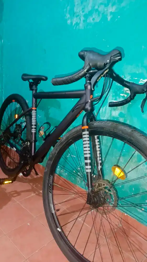 Sepeda ELEMENT POLICE TORONTO GRAVEL 700C Steel 16 Speed - Size 50