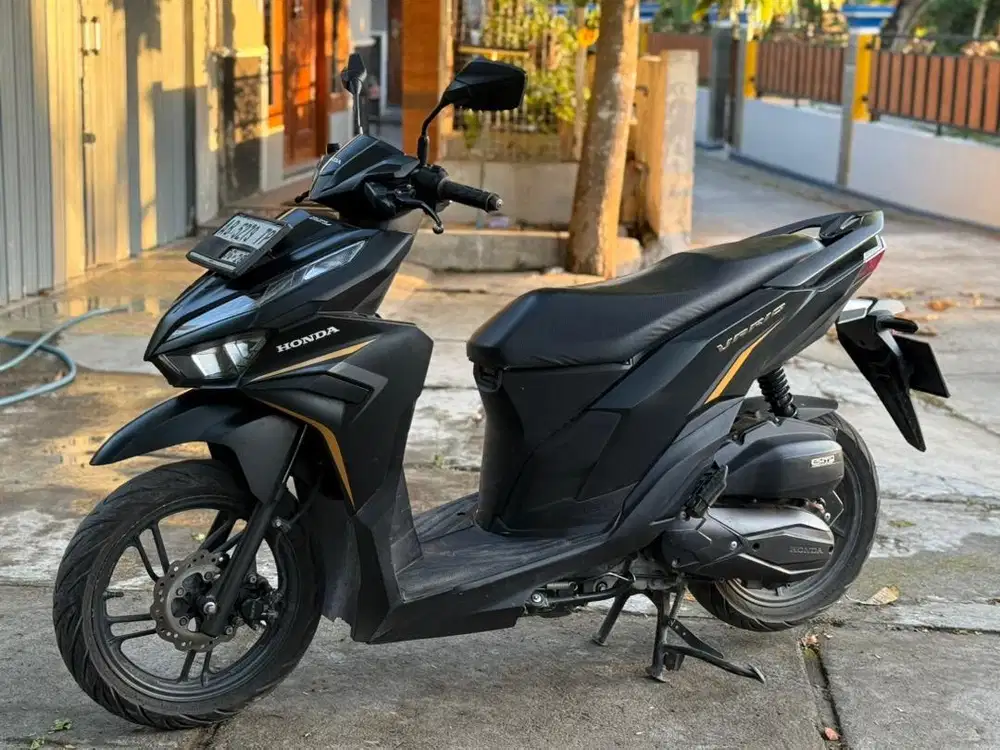Vario 125 2023 plat ab km rendah