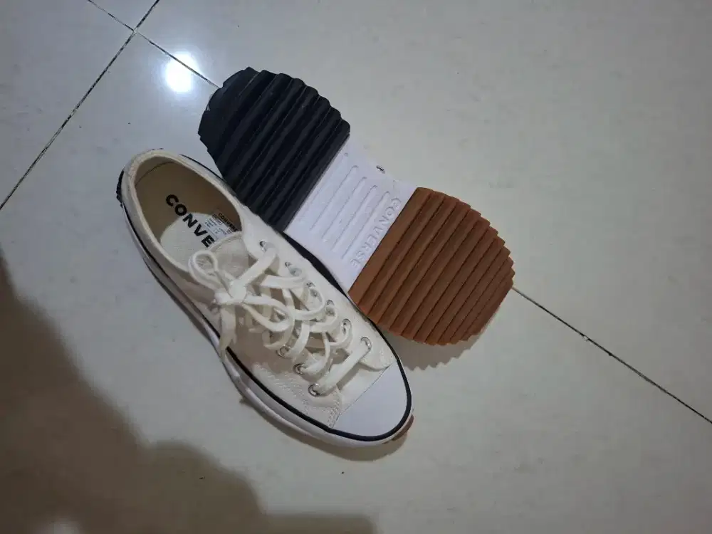 Sepatu converse  run star  hike low baru tanpa dus