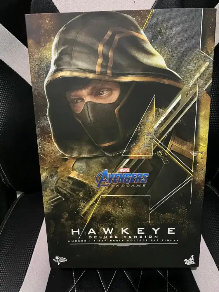Hot Toys 1/6 scale Avengers: Endgame Hawkeye (Deluxe Version)