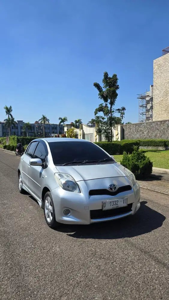 Toyota Yaris S at 2007