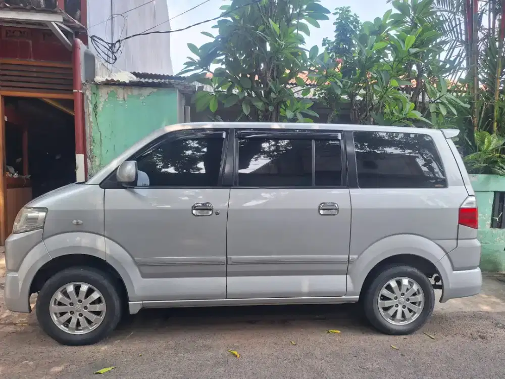 Suzuki apv arena gx