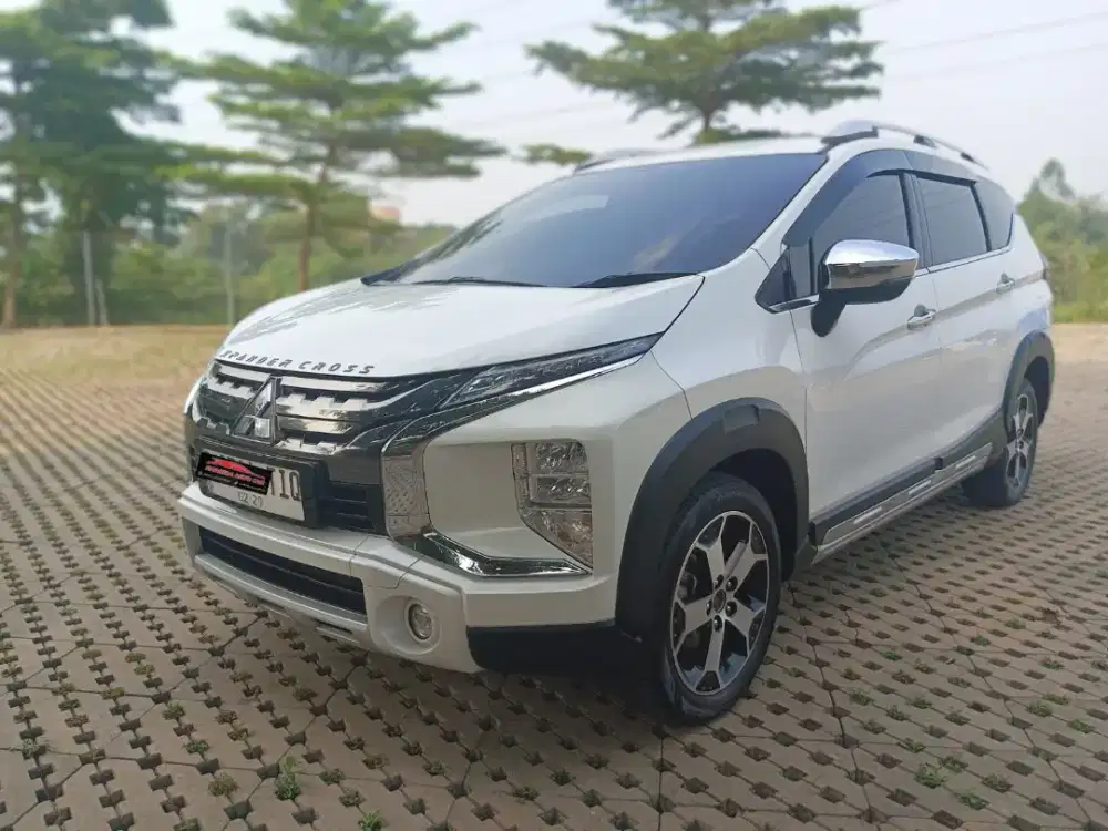 TDP 5 JUTA Mitsubisi Xpander Cross Premium Package AT 2020 Putih