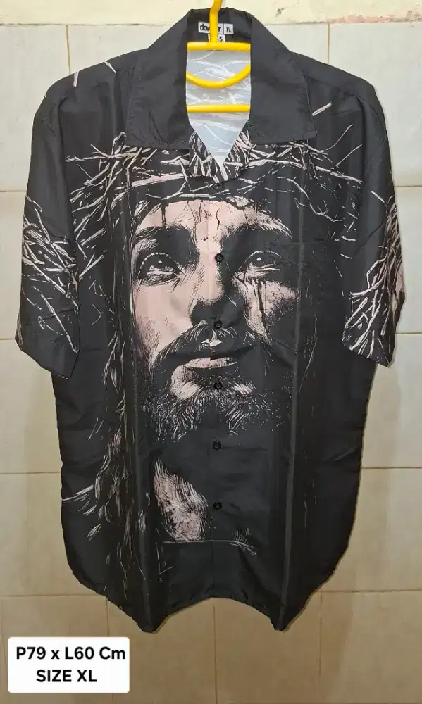 KEMEJA YESUS KRISTUS