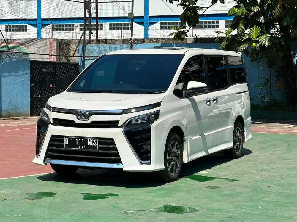 Toyota Voxy 2020 Bensin