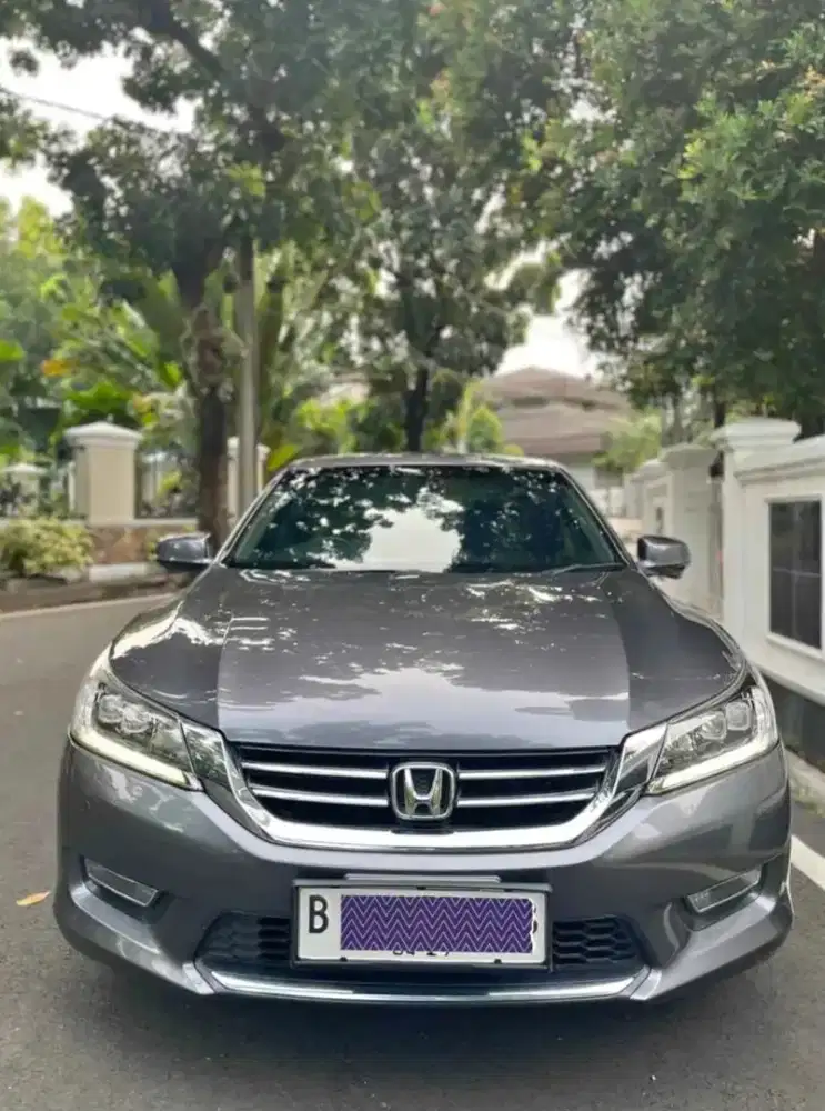 Honda Accord VTI L tahun 2013 Abu Met A/T