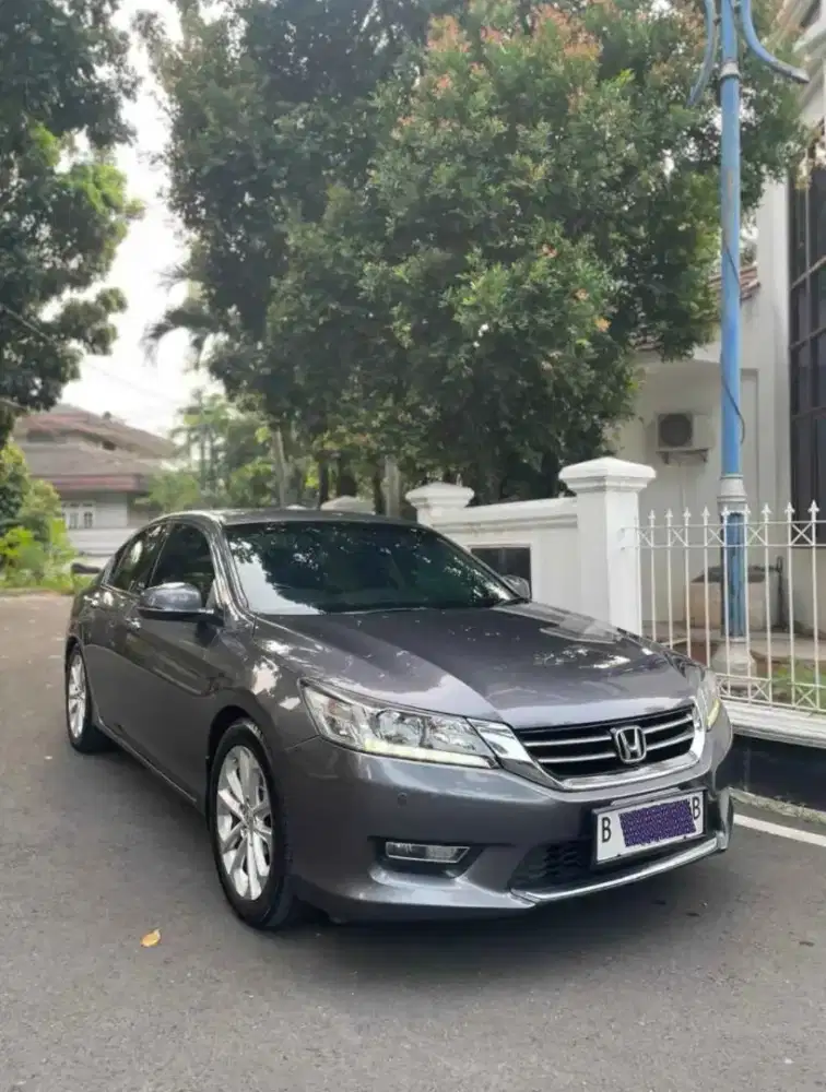 Honda Accord VTI L tahun 2013 Abu Met A/T