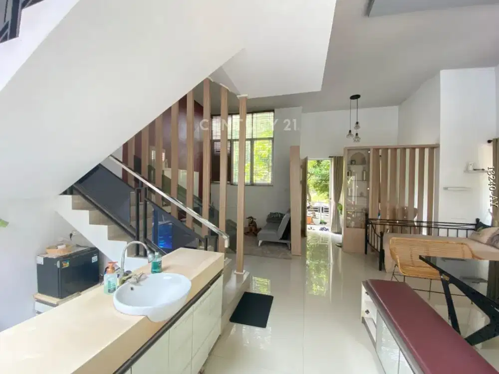 Dijual Rumah Modern Siap Huni Ada Kolam Renang Lingkungan Aman Dan Nyaman Dalam Cluster Di Jagakarsa Jakarta Selatan