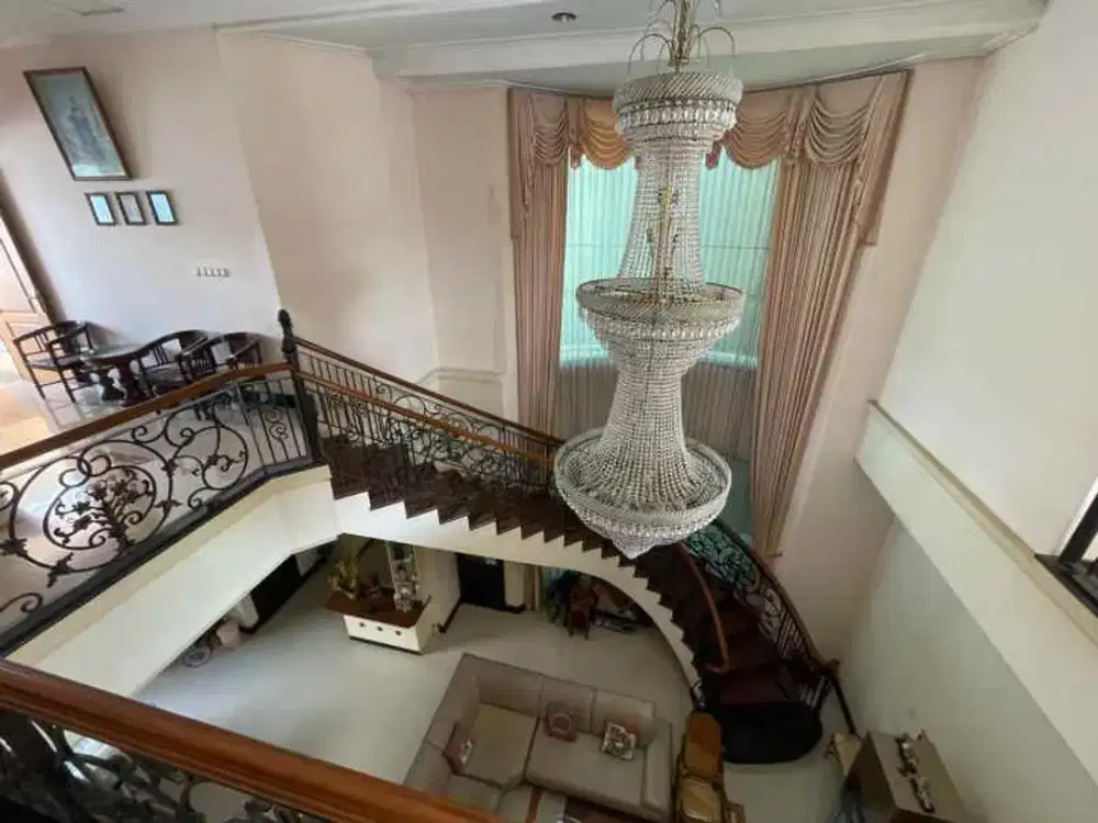Rumah Manyar Premium SBY TIMUR, Row 2,5 Mobil Surat SHM